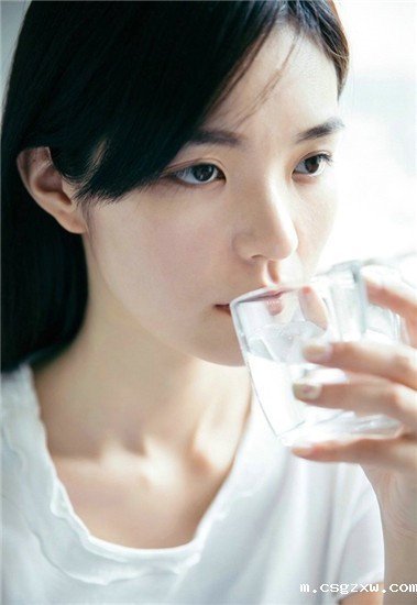 草莓樱桃丝瓜绿巨人秋葵香蕉视频下载